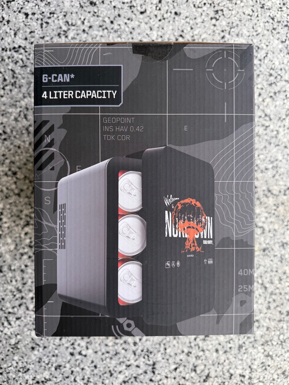 Call of Duty Nuketown mini fridge - Picture 4 of 5